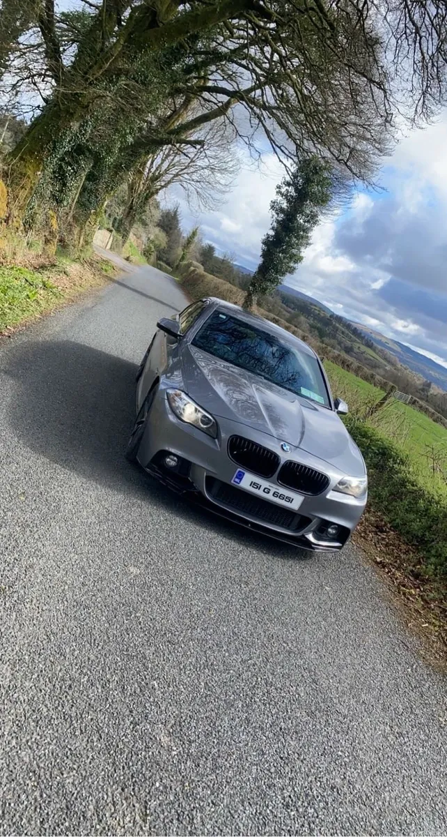 BMW 5-Series 2015 - Image 2