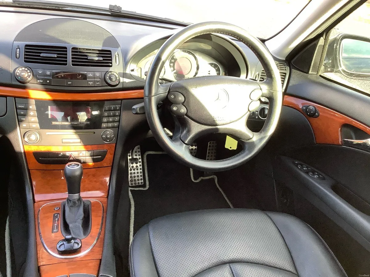 Mercedes E220 - Image 3