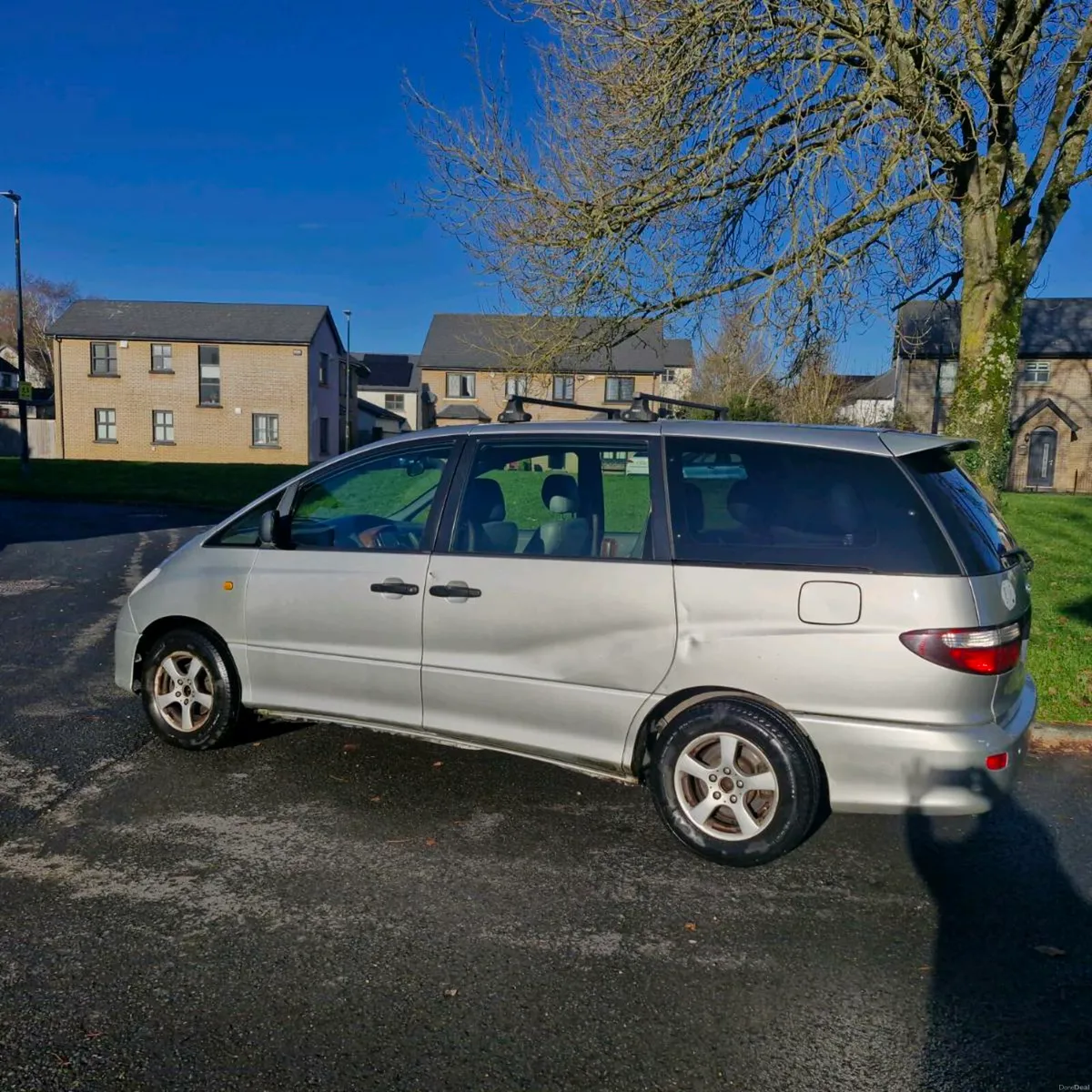 Toyota Estima - Image 1