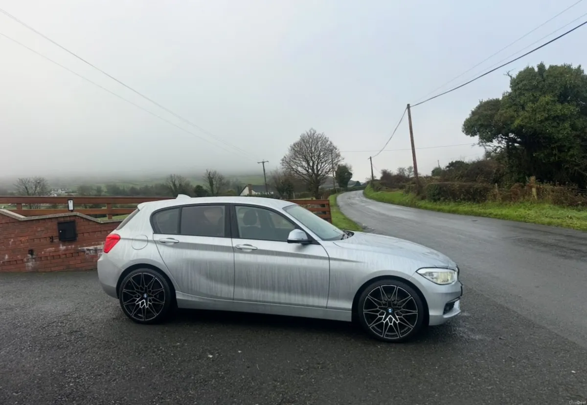 BMW 1-Series 2018 - Image 2