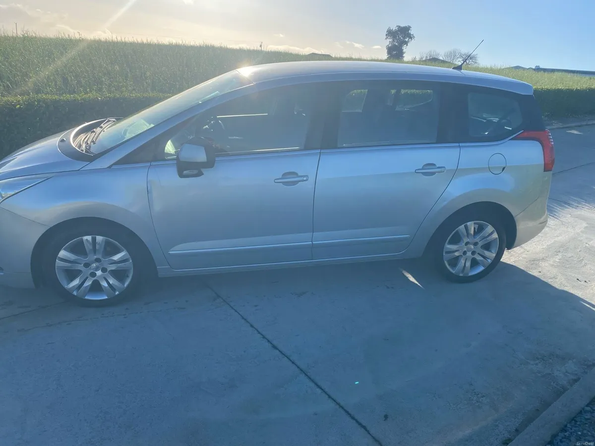 2013 Peugeot 5008 1.6 Diesel 7 Seats - Image 2