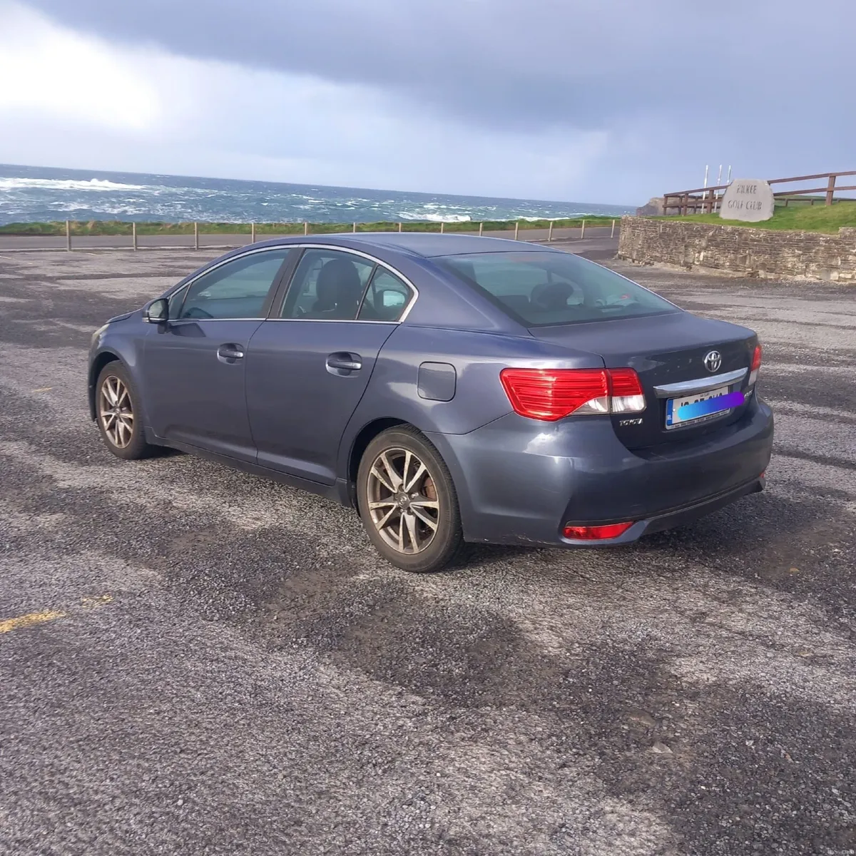 Toyota Avensis 2012 - Image 2