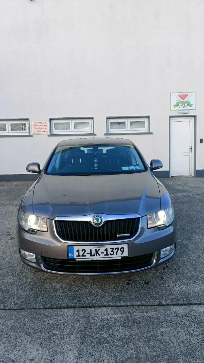 Skoda Superb 1.6 TDI Greenline - Image 2