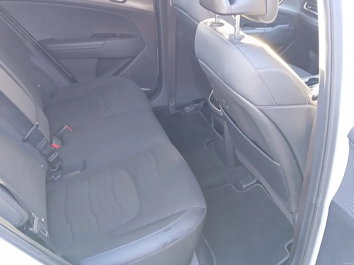 Kia Sportage 2023 - Image 4
