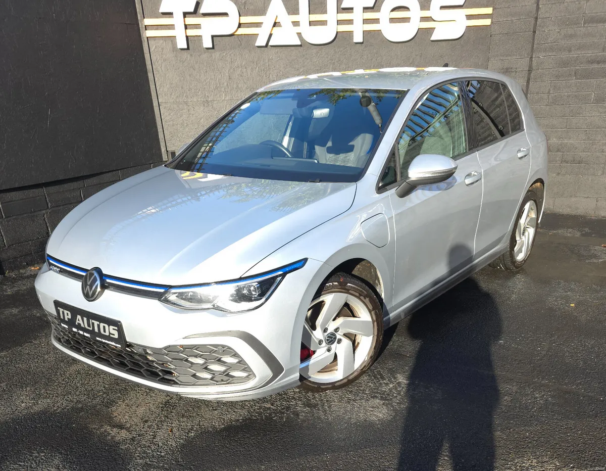 Volkswagen Golf 2021 - Image 2