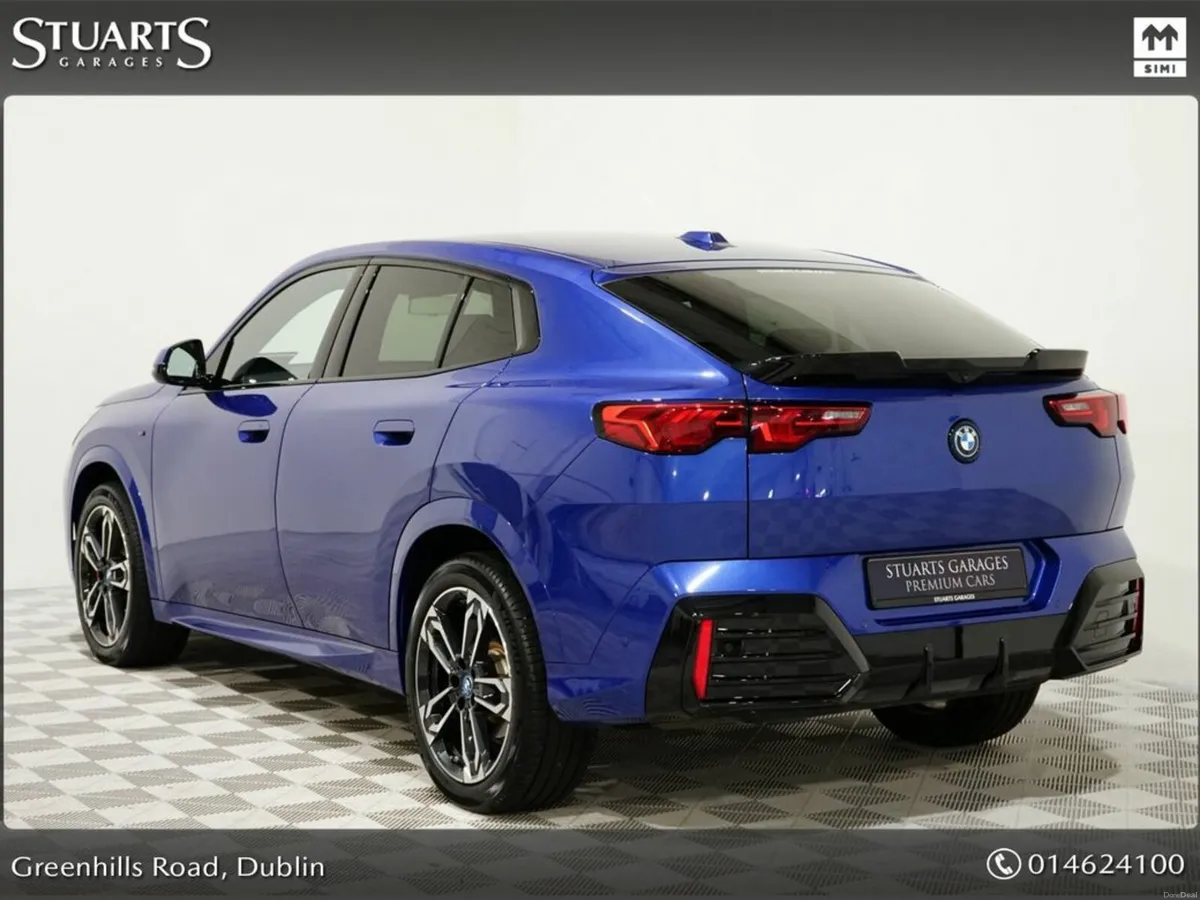 BMW iX2 IX2 M-SPORT eDRIVE20 M-SPORT PRO: PORTIMAO - Image 2