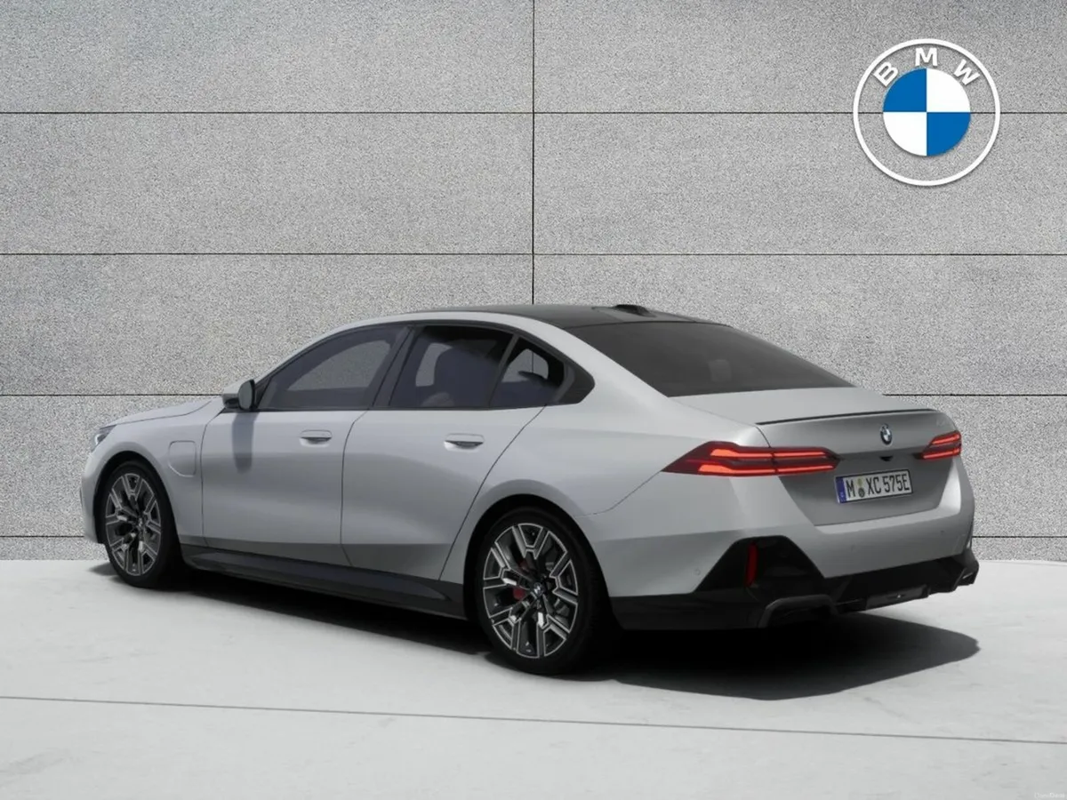 BMW 5-Series 530e M Sport Pro - Image 2