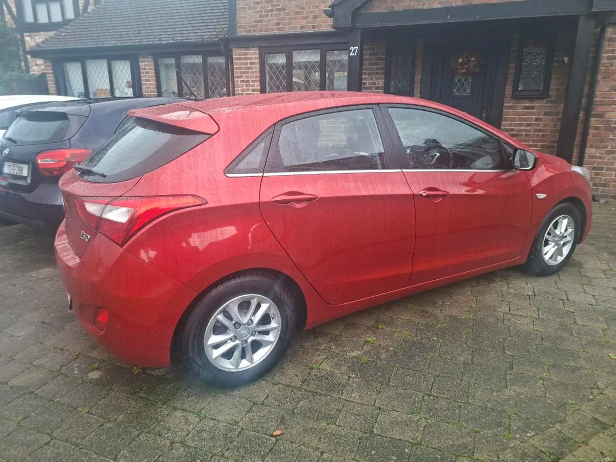 HYUNDAI I30 1.6 DIESEL 2015 VERY CLEAN CAR - Image 2