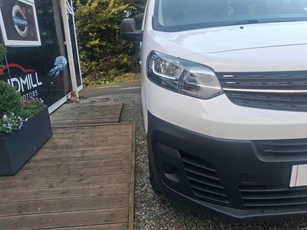 Opel Vivaro 2021 - Image 4