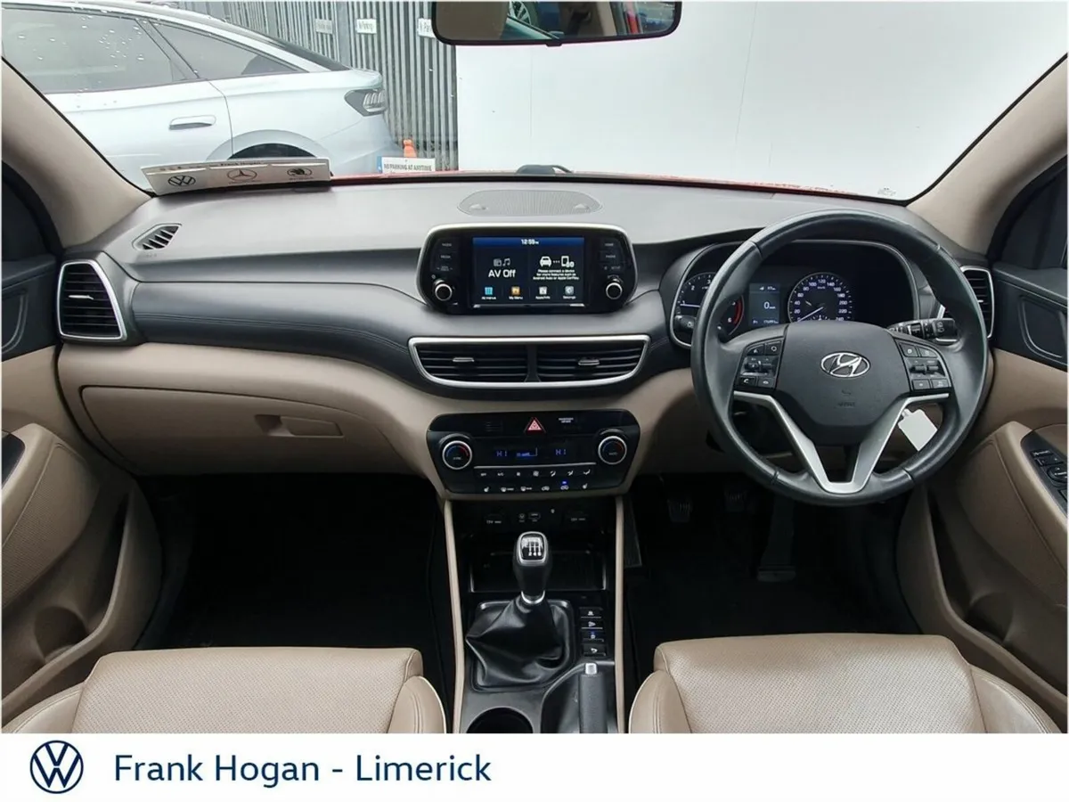 Hyundai Tucson 2WD Executive Cream leather Call Ja - Image 2