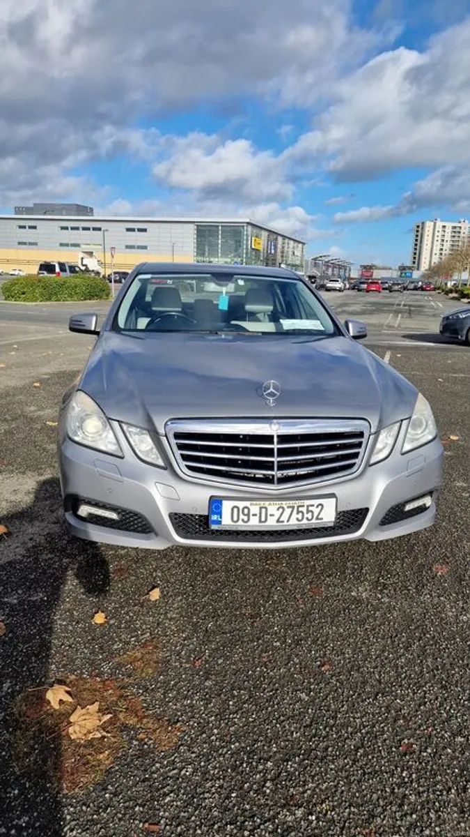 2009 Mercedes-benz E-class - Image 1