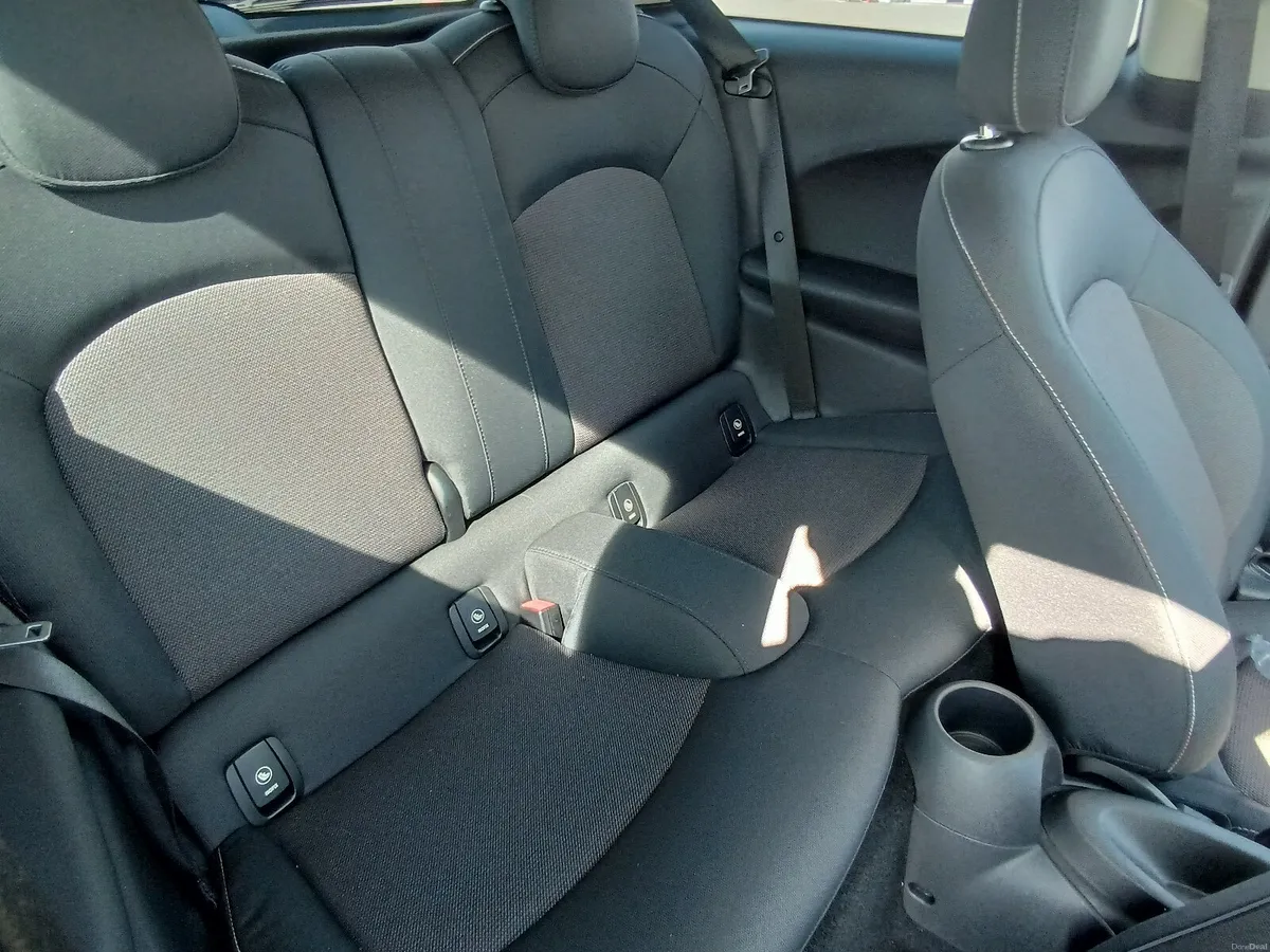 💥2015 Mini ONE 1.2 Petrol Automatic 3 door💥 - Image 3