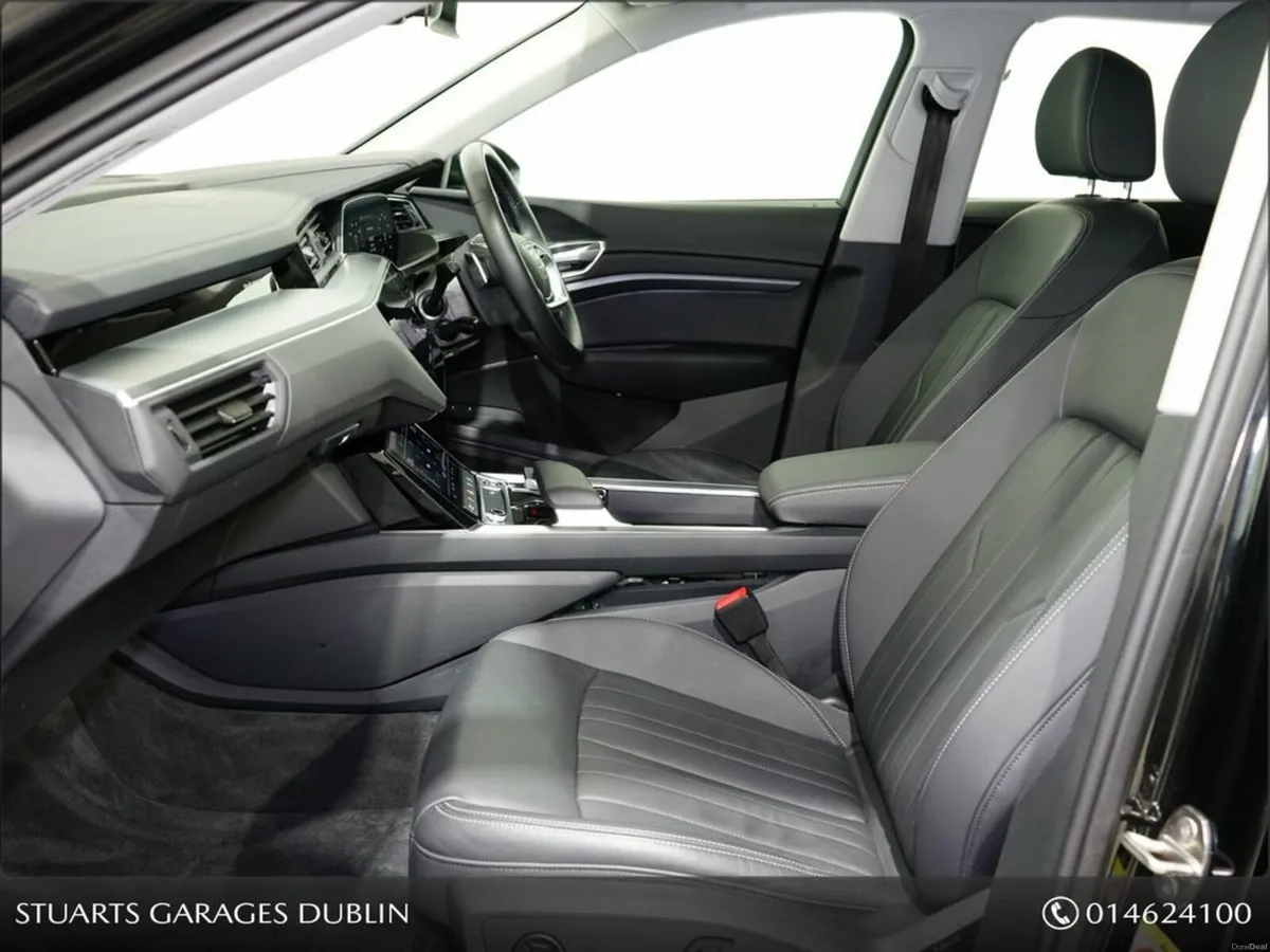 Audi Q8 e-tron Q8 50 E-TRON QUATTRO SPORT: MYTHOS - Image 3
