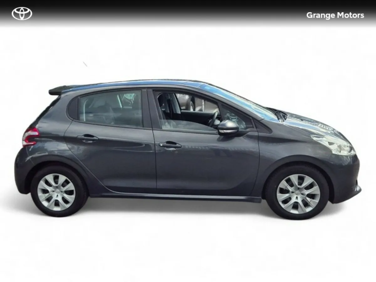 Peugeot 208 ACCESS 1.0lLTR 5DR**LOW MILEAGE** - Image 4