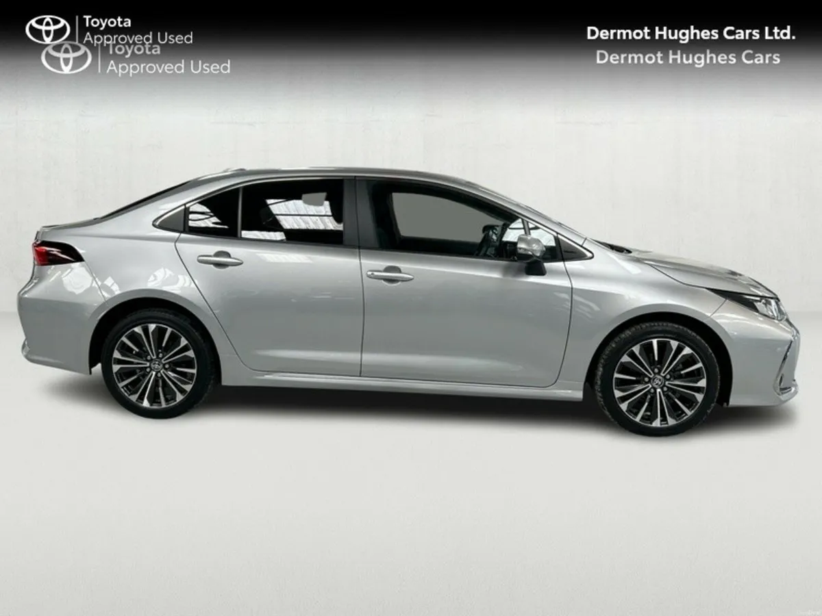 Toyota Corolla SALOON LUNA SPORT - Image 3