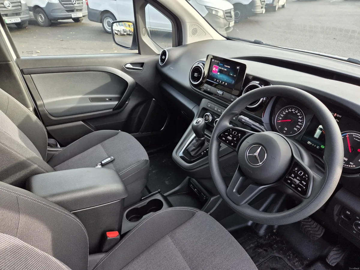 Mercedes-Benz eCitan 45kWh Progressive - Image 6