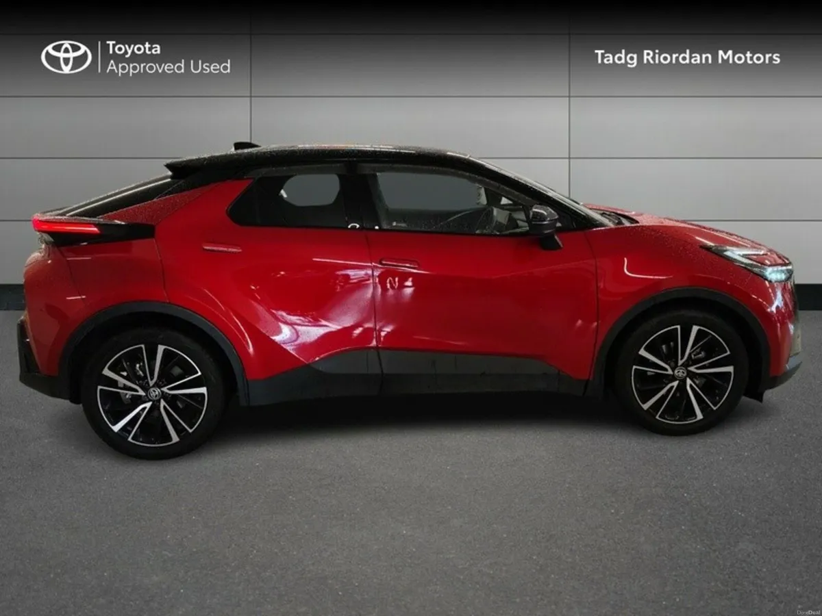 Toyota C-HR HYBRID SOL - Image 3
