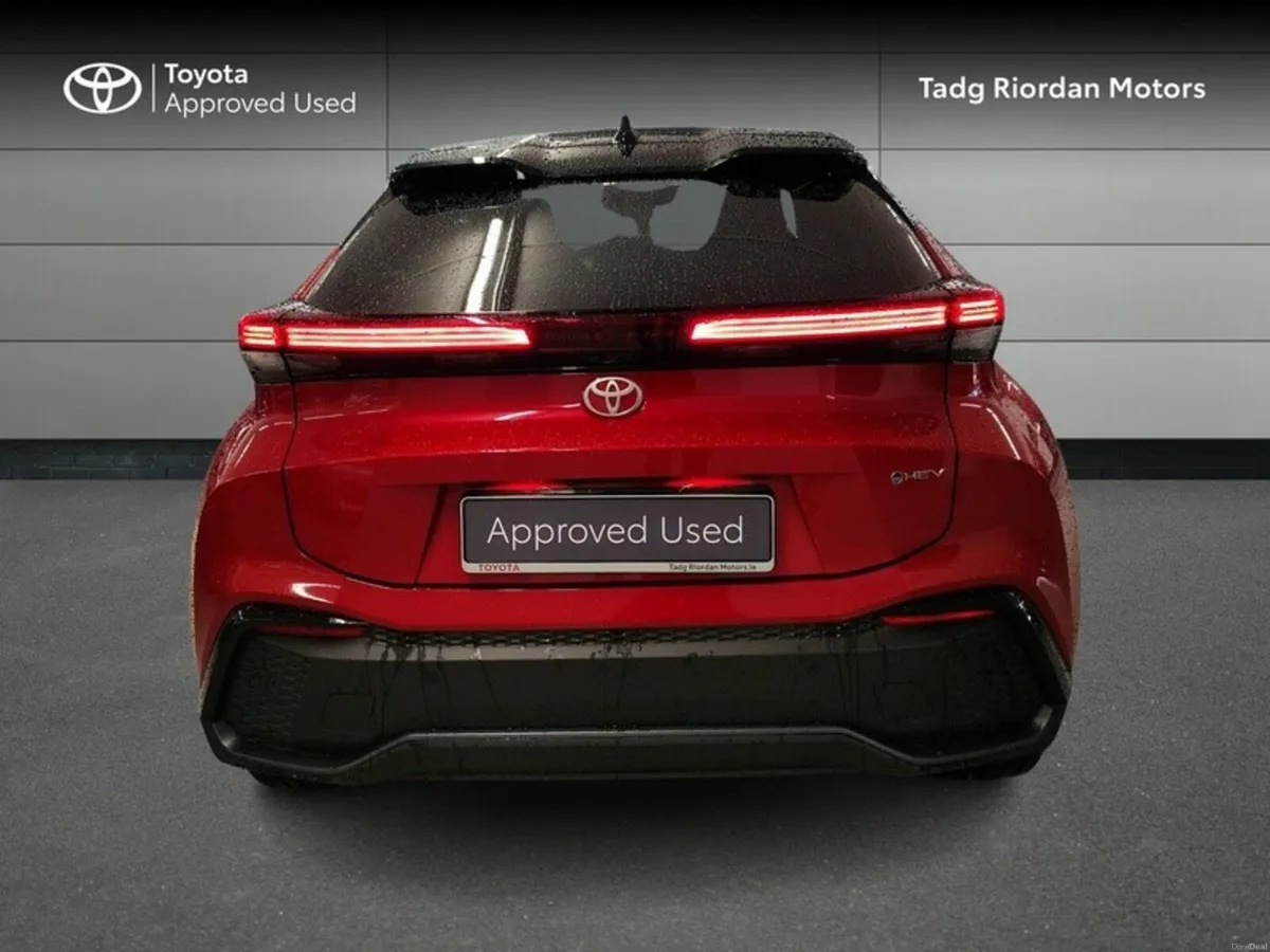 Toyota C-HR HYBRID SOL - Image 4