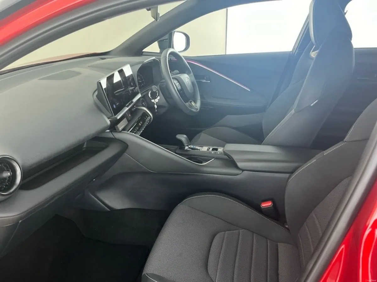 Toyota C-HR Plug In Hybrid SOL *Top of the Range* - Image 6