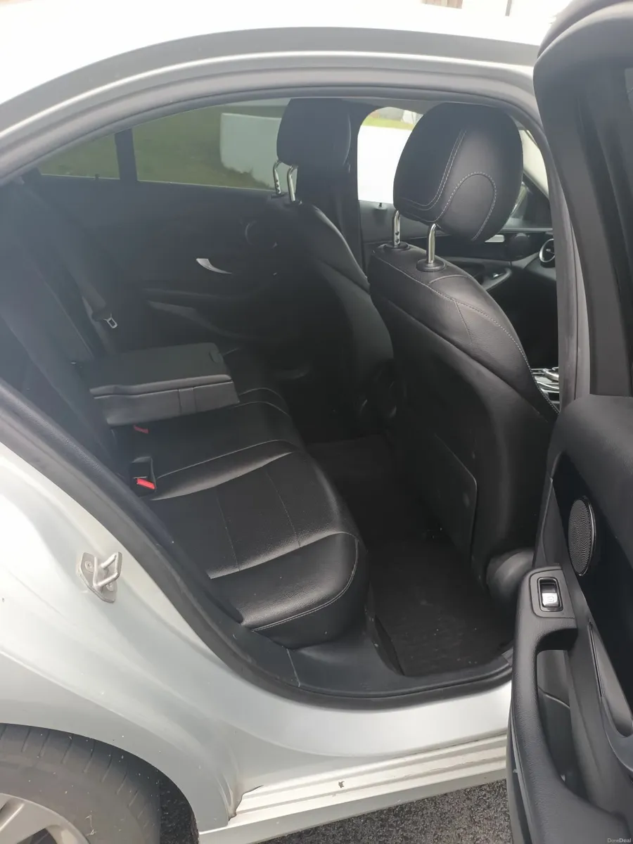 Mercedes-Benz C-Class 2017 - Image 3
