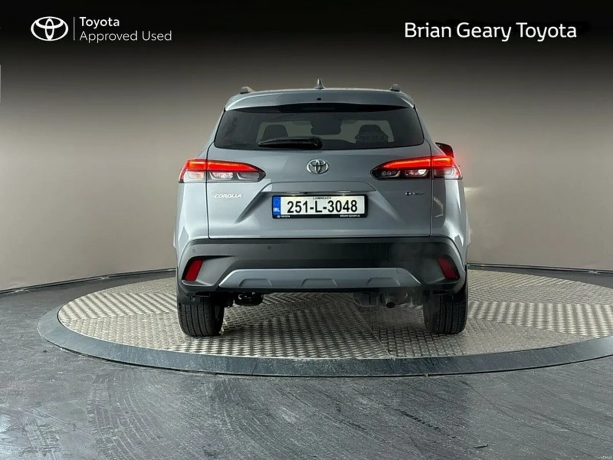 Toyota Corolla Cross HYBRID SPORT - Image 4