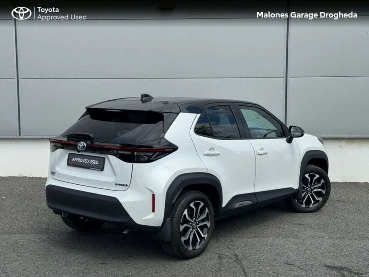 Toyota Yaris Cross 1.5 Hybrid Luna Sport Call Now - Image 2