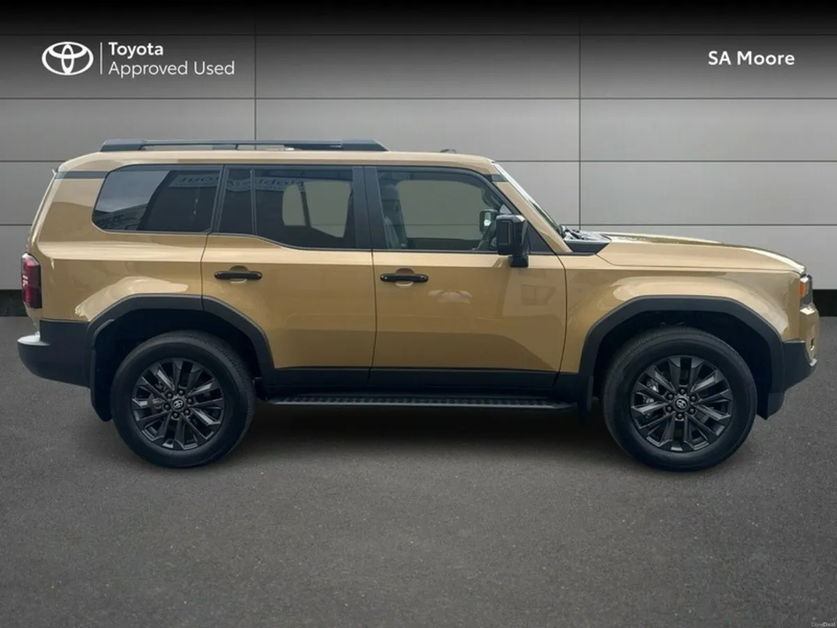Toyota Land Cruiser 7 SEAT - DEMO - Image 3