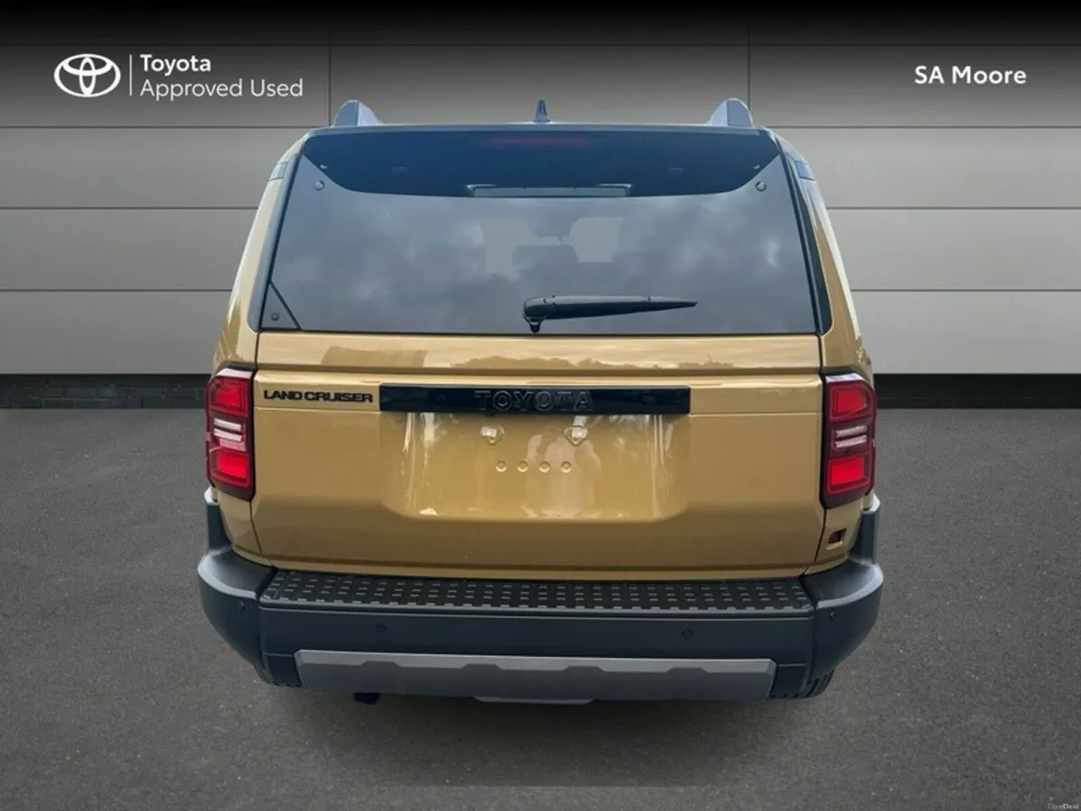 Toyota Land Cruiser 7 SEAT - DEMO - Image 4
