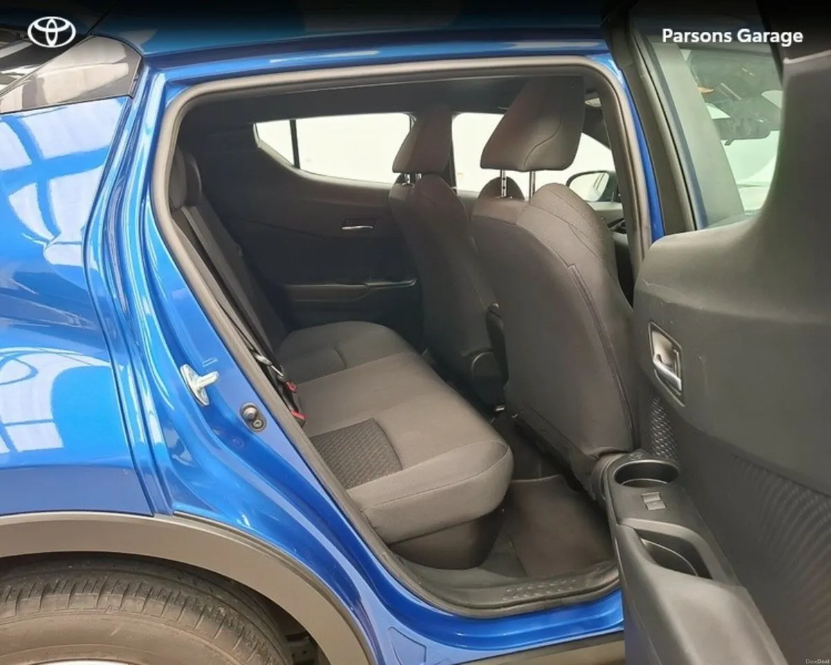 Toyota C-HR CHR SPORT 1.8 HYBRID - Image 6
