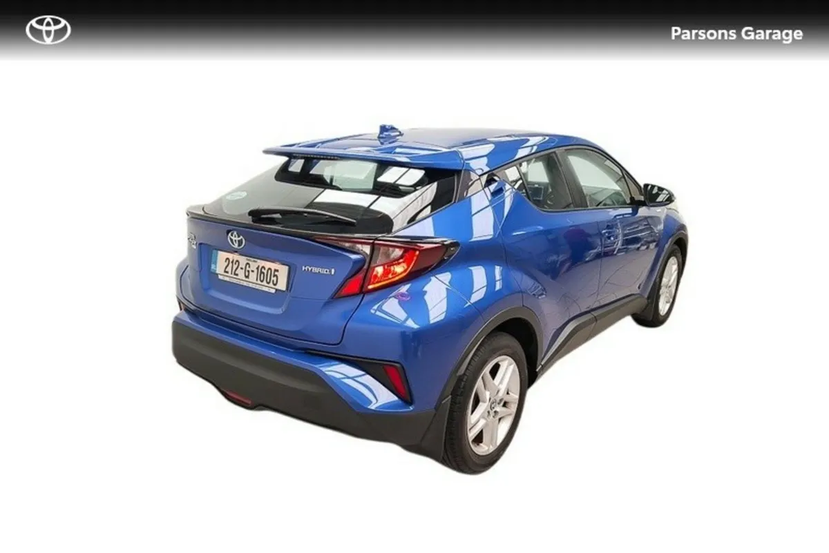 Toyota C-HR CHR SPORT 1.8 HYBRID - Image 2