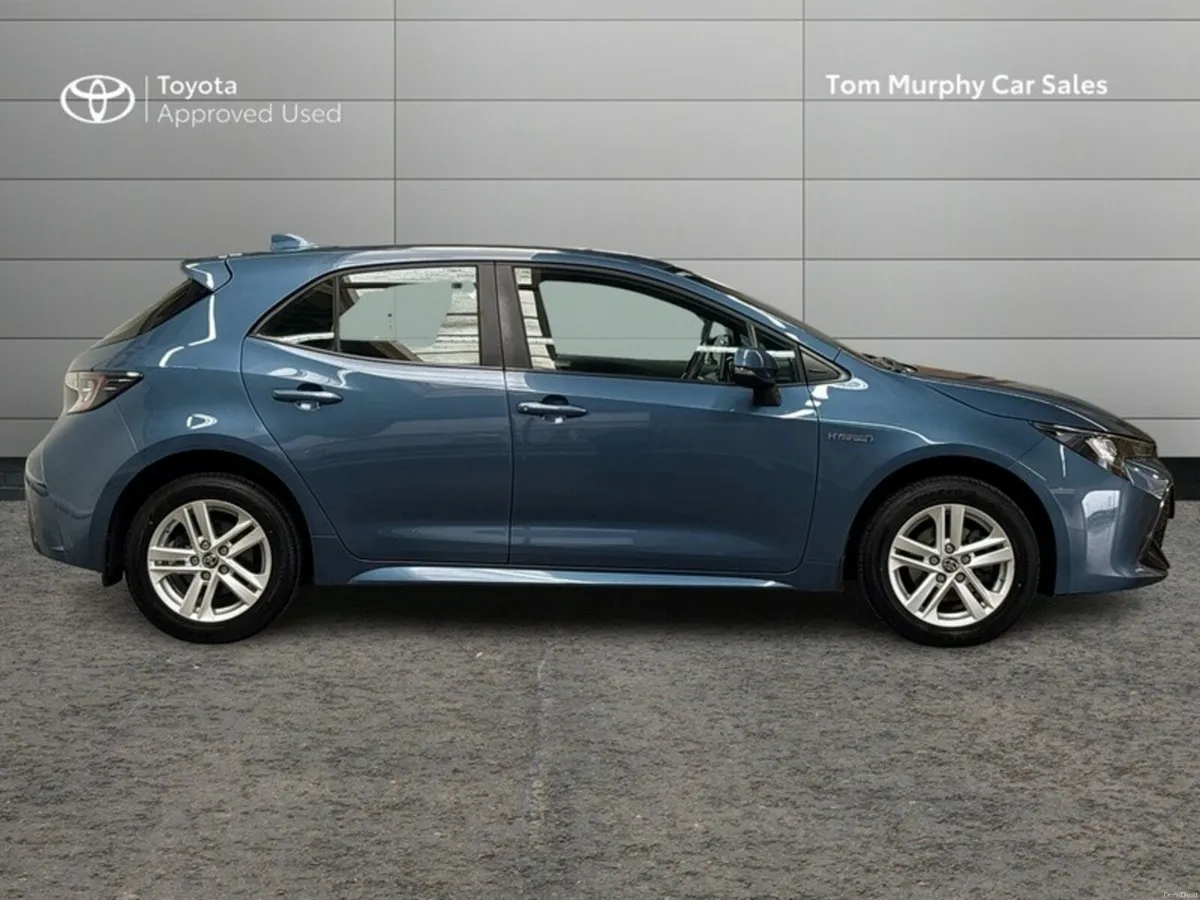 Toyota Corolla HYBRID LUNA H/B 4DR AUTO A - Image 3