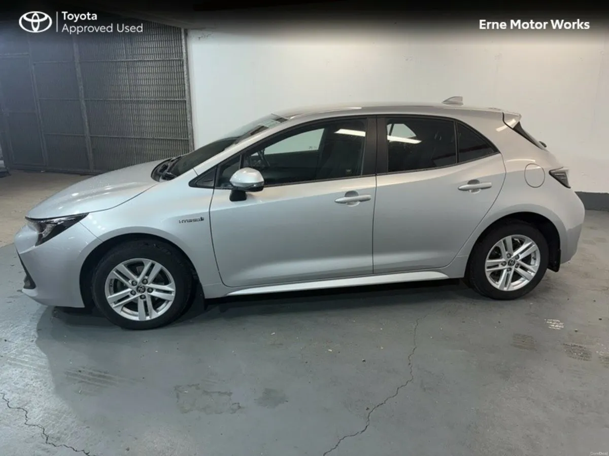 Toyota Corolla COROLLA HYBRID LUNA H/B - Image 2