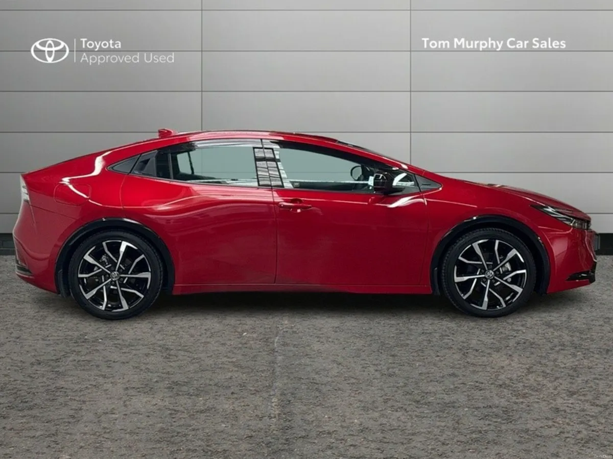 Toyota Prius PRIUS PLUG-IN HYBRID - Image 3
