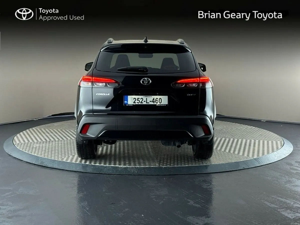 Toyota Corolla Cross HYBRID SPORT - Image 4