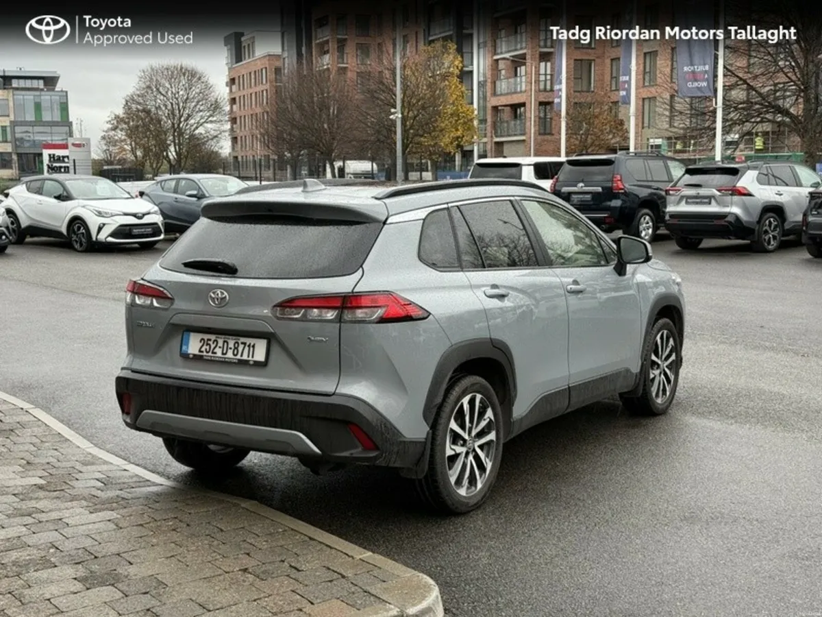 Toyota Corolla Cross 1.8 SOL*** DEMO SALE *** BIG - Image 2