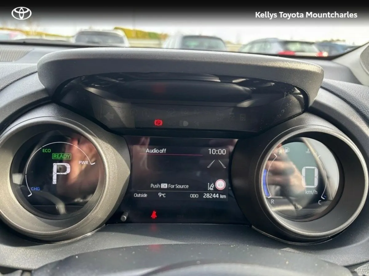 Toyota Yaris YARIS 1.0 LUNA - Image 4