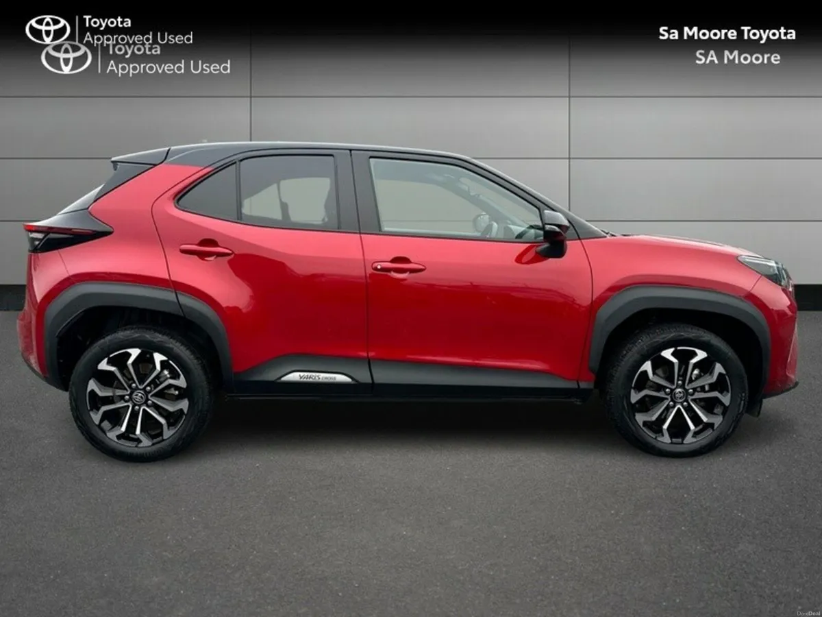 Toyota Yaris Cross LUNA SPORT - Image 3