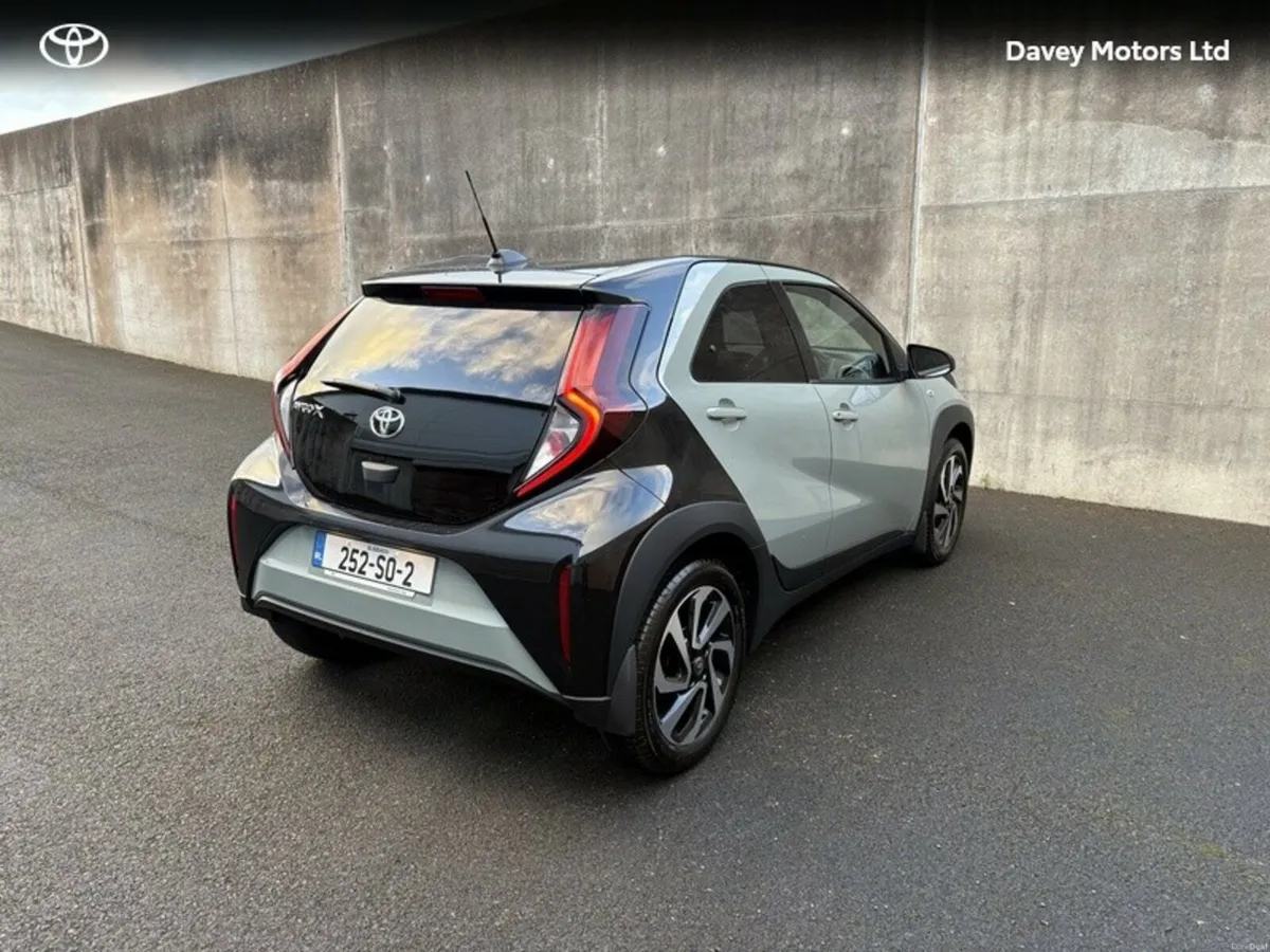 Toyota Aygo X AYGO X DESIGN - Image 2