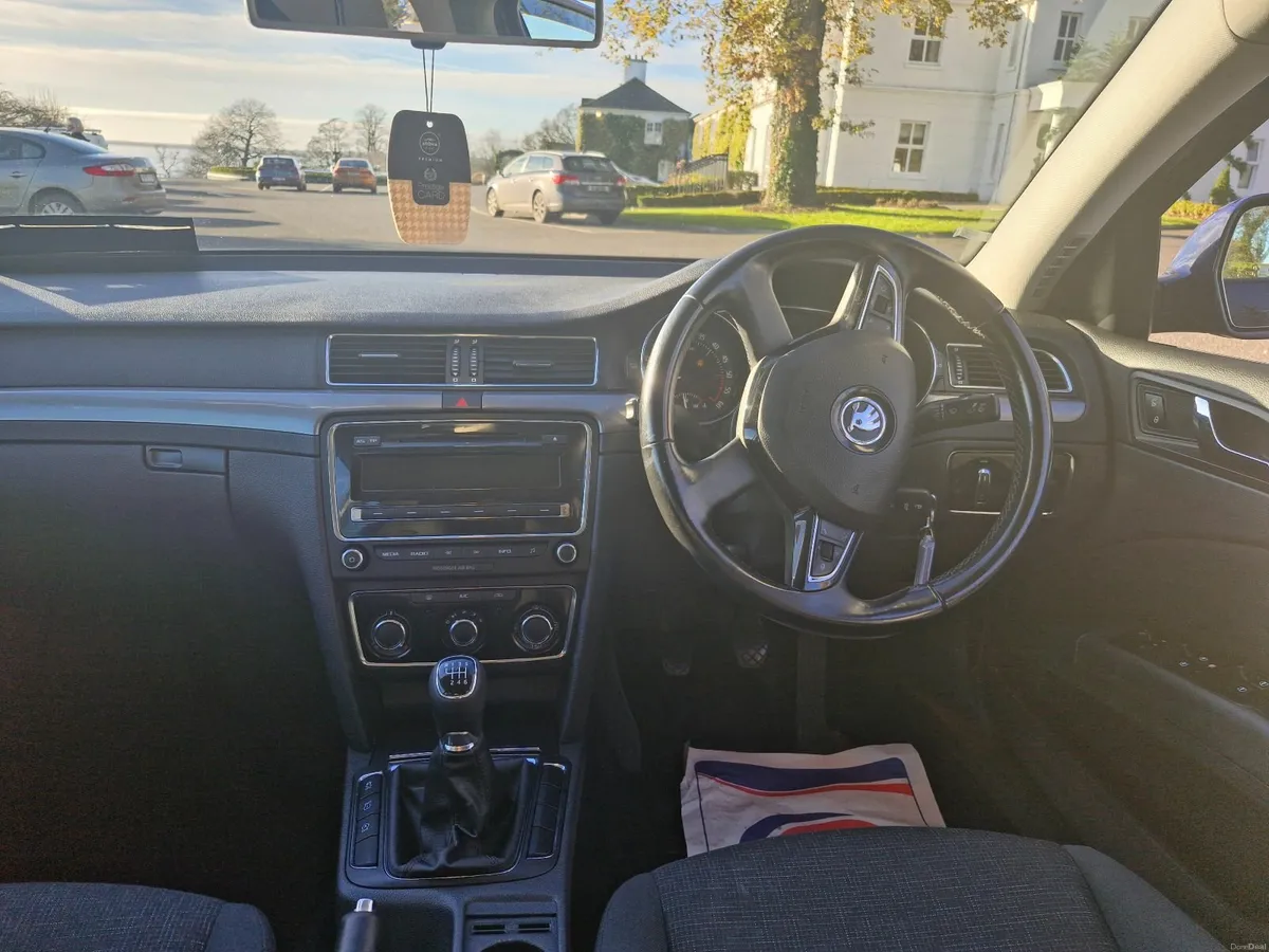 Skoda Superb 2015 - Image 4