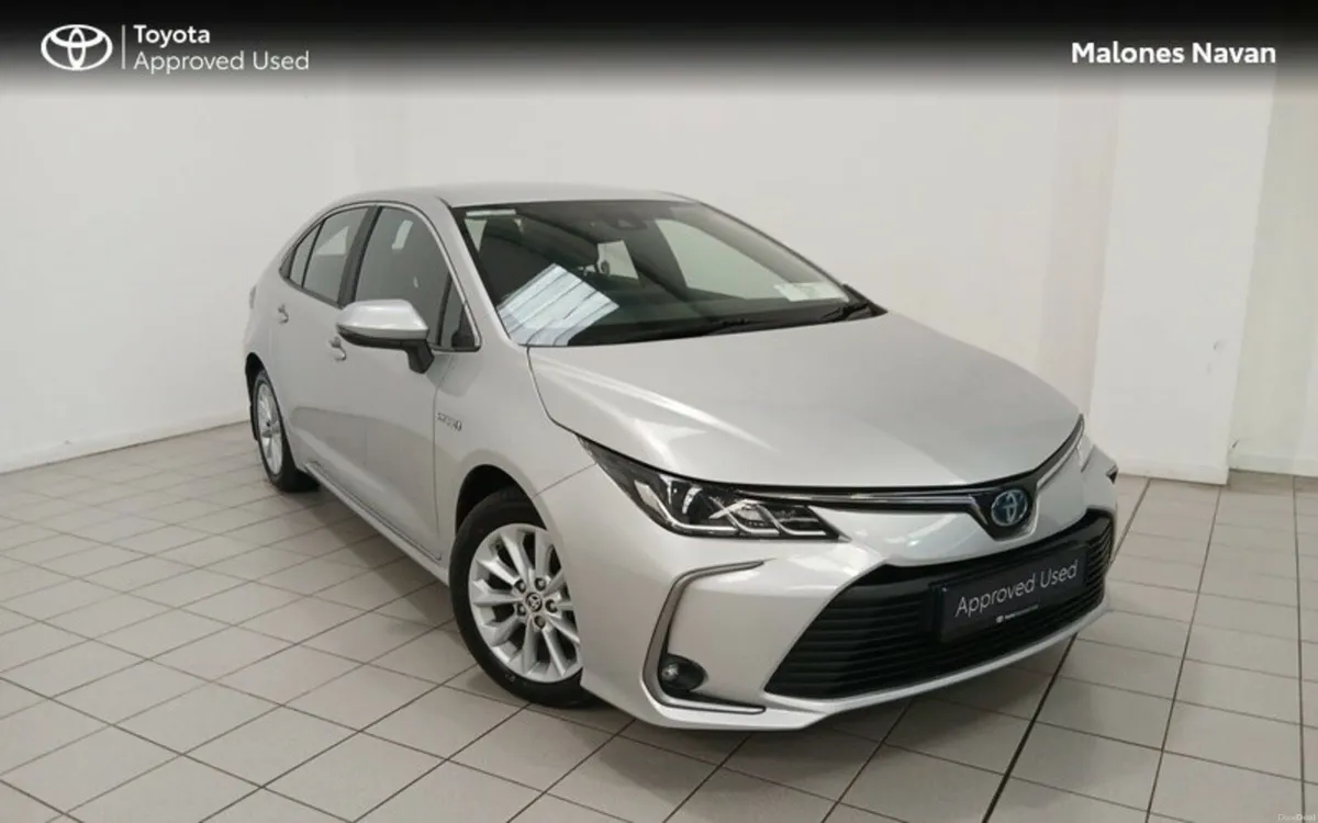 Toyota Corolla COROLLA HYB LUNA SALOON - Image 1