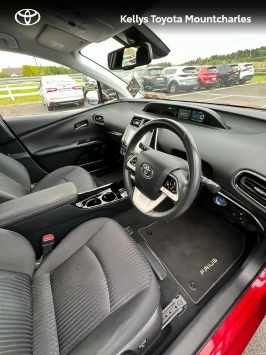 Toyota Prius PRIUS PLUG IN HYBRID - Image 4