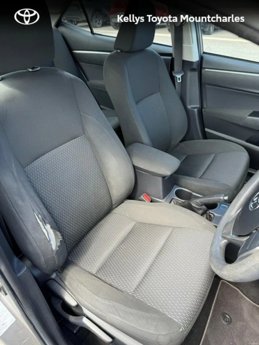 Toyota Corolla COROLLA 1.4D TERRA - Image 2