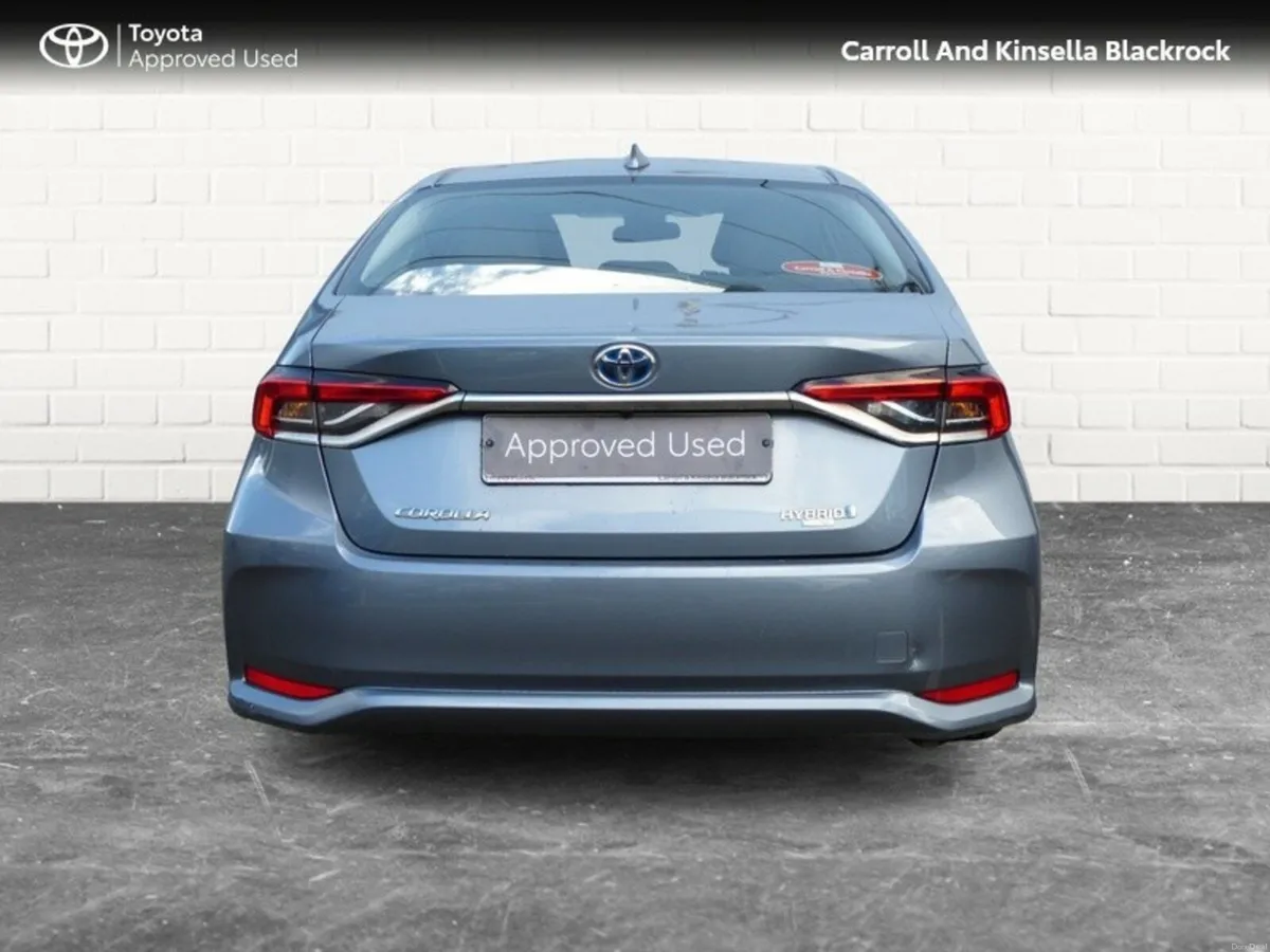 Toyota Corolla Hybrid Luna Saloon - Image 4