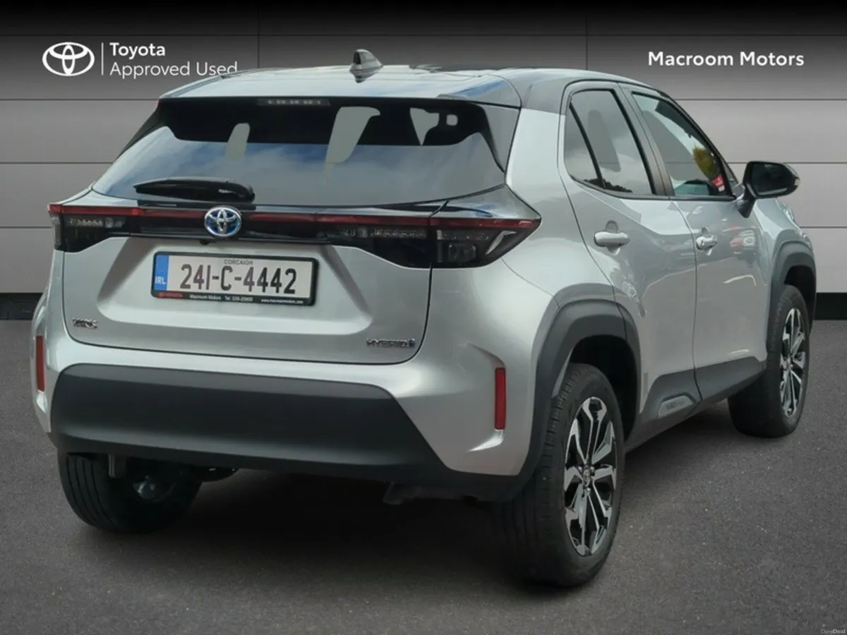 Toyota Yaris Cross FRESH SELECTION OF TRADE-INS YA - Image 2