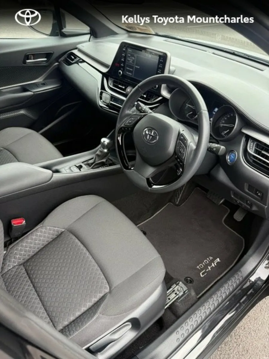 Toyota C-HR C-HR HYBRID LUNA - Image 2