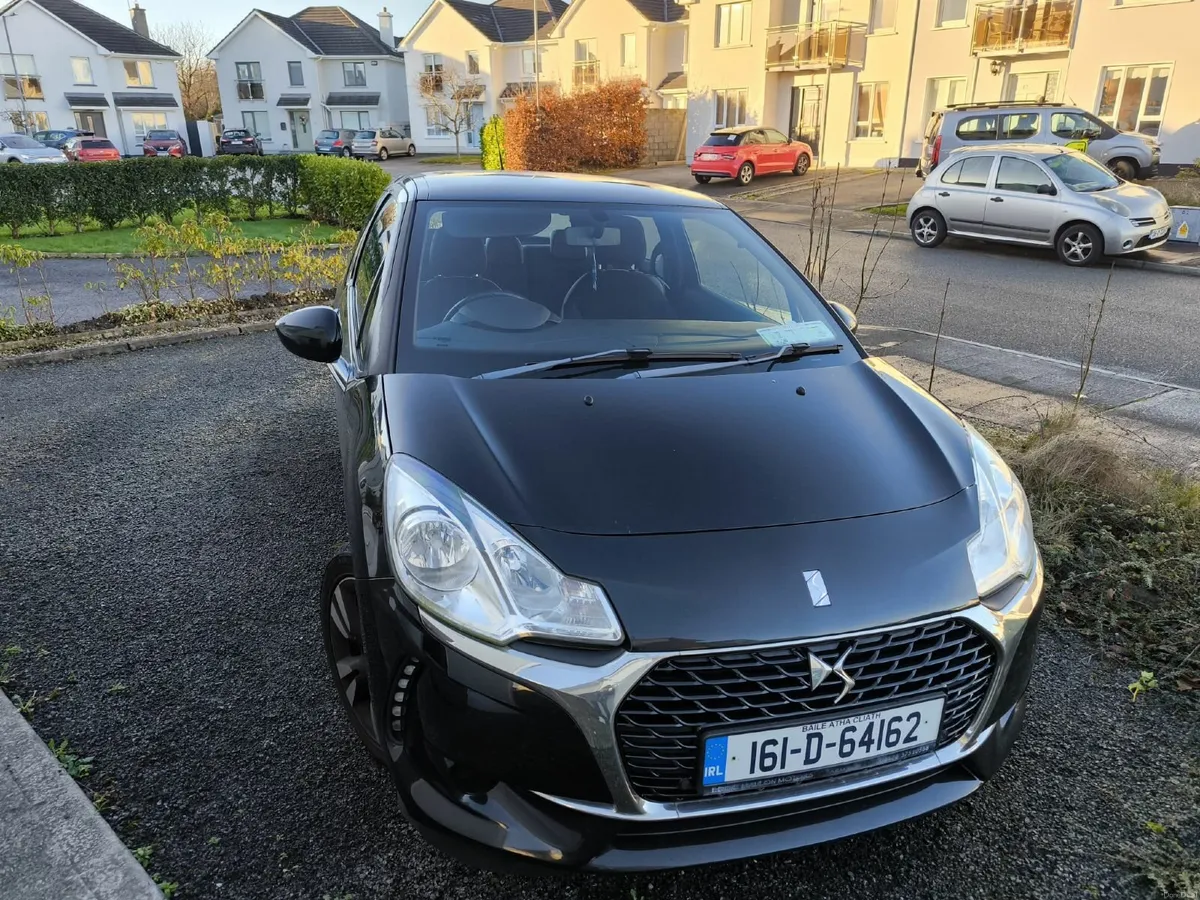 Clean Citroen/DS Automobiles DS 3 2016 - diesel - Image 1