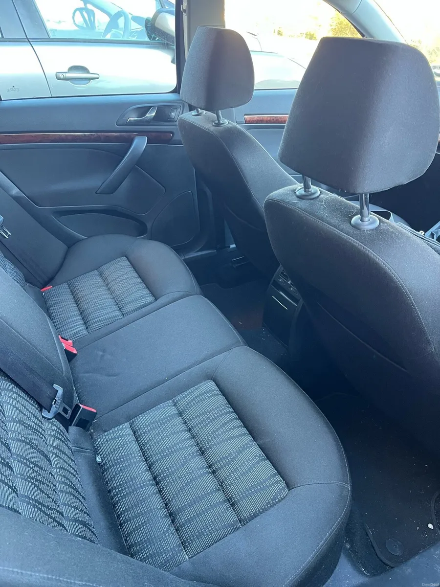 Škoda Octavia 2011 • 1.6 TDI • Luxury Trim • 105hp - Image 4