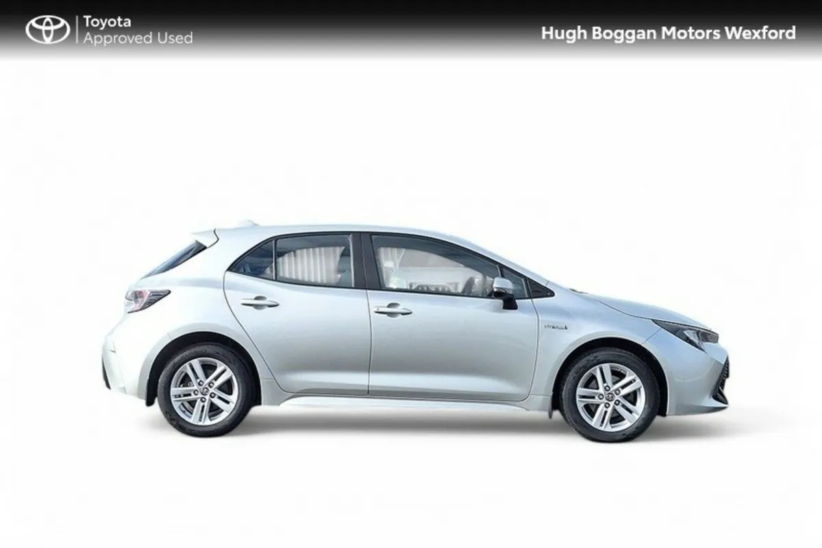 Toyota Corolla HYBRID LUNA * 4 YEARS WARRANTY - Image 3