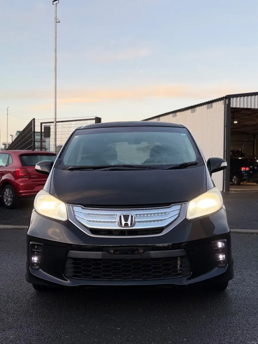 HONDA FREED HYBRID 2012 BLACK - Image 1