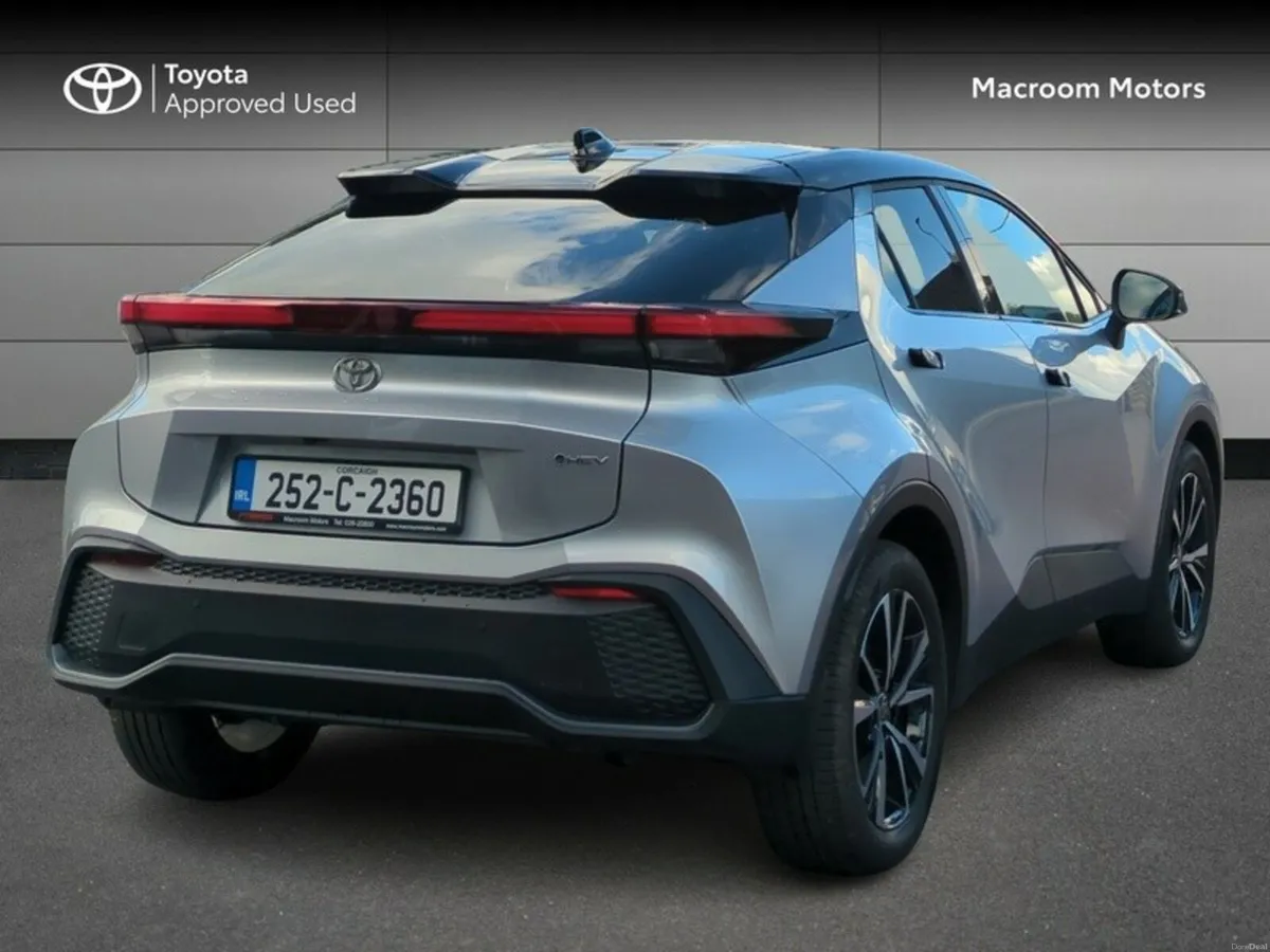 Toyota C-HR FRESH SELECTION OF TRADE-INS C-HR SPOR - Image 2